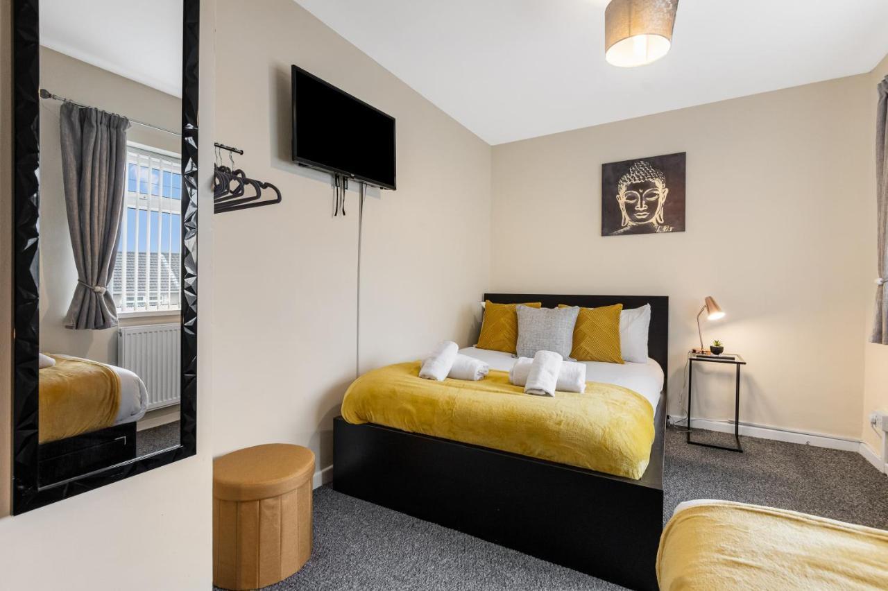 Off Road Parking, Garden, Tv'S In Bedrooms Morriston Exteriér fotografie